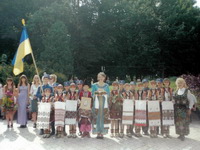 Джерельце на святкуванні 10-ї річниці Незалежності. Моршин, 2001 р.